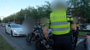 Team Verkeer Zeeland-West-Brabant hielden, in samenwerking met de Landelijke Eenheid, Team Verkeer Den Haag en Team Verkeer Rotterdam snelle motorrijders aan.