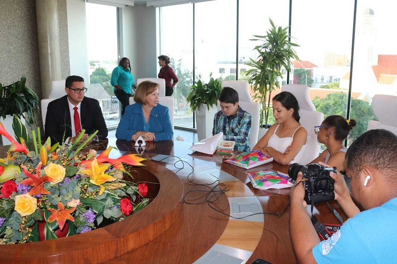 Gabinete Wever Croes 06