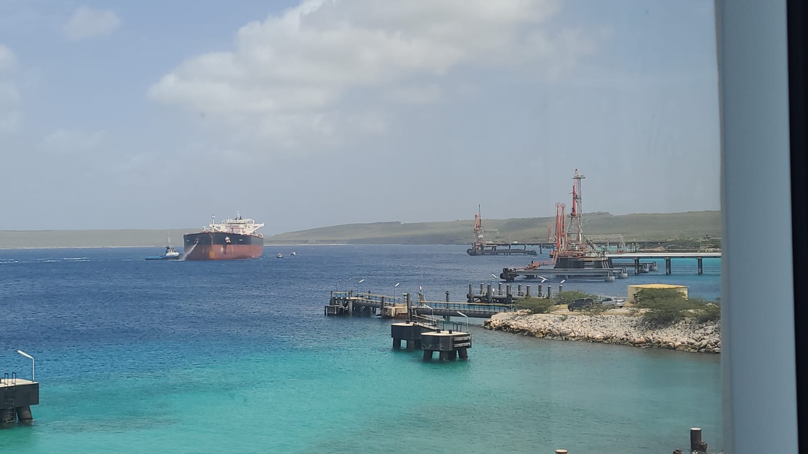 Pic 2 Tankero Freud Bullenbaai RdK