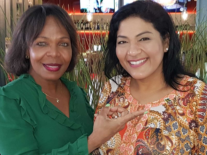 MinisterAlcalá Wallé kolega di Aruba Minister X. Ruiz Maduro