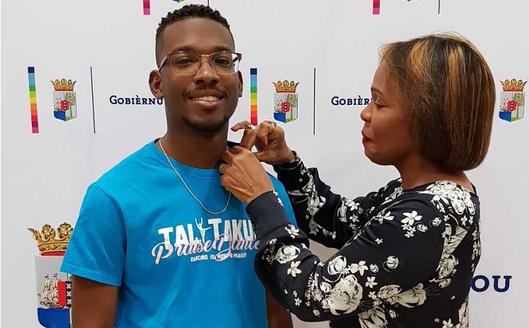 TalitaKum Praise Dancers ta risibí pen komo e Bon Yu di Kòrsou 002