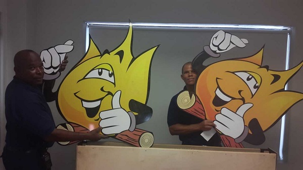 Brantwer Kòrsou a risibí donashon 004