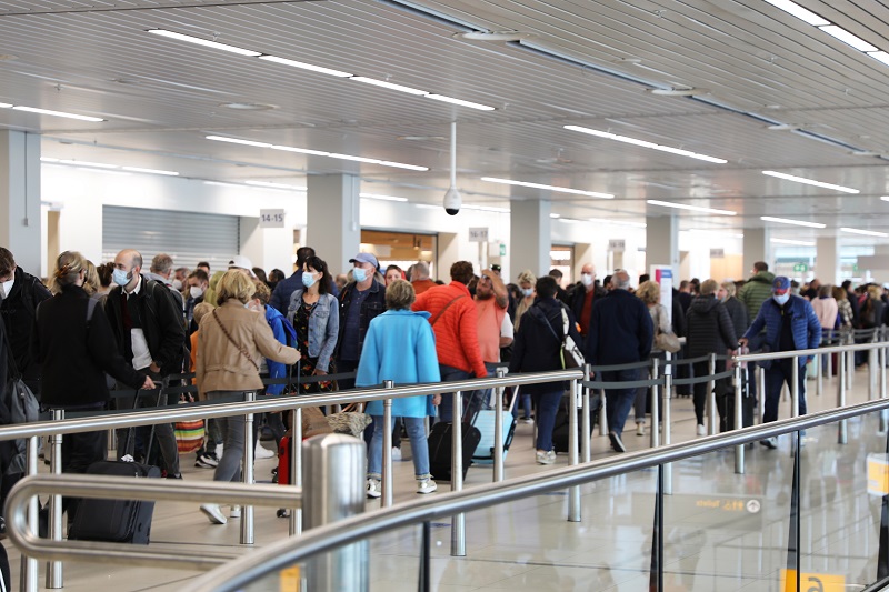 schiphol meivakantie